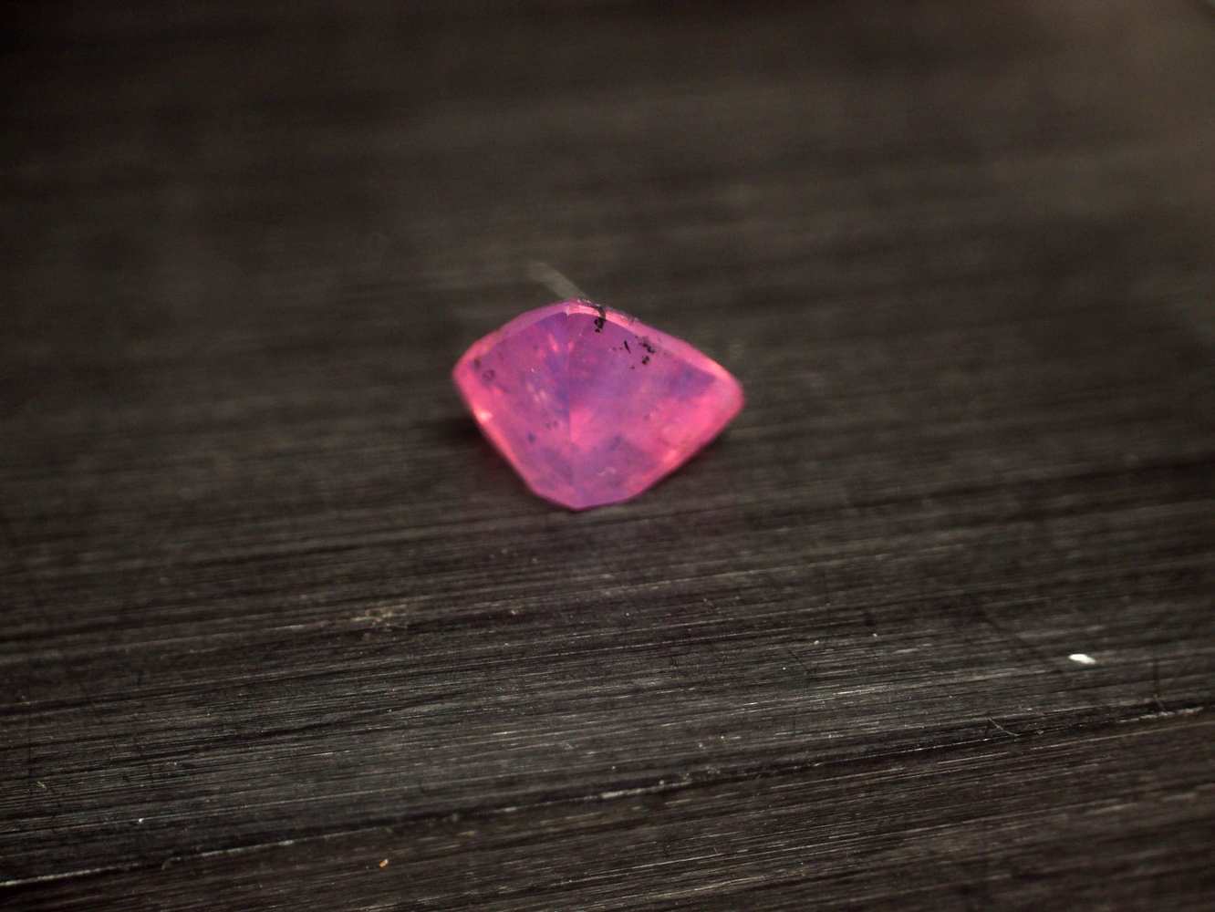 colour of sapphire